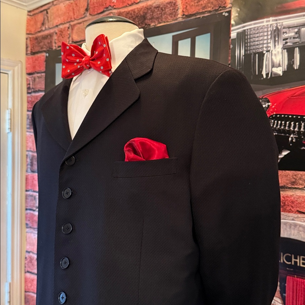 Customique Black Tailored Jacket - Picture 3 of 17